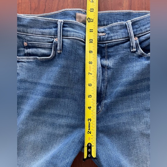 Mother mid-rise Dazzler blue jeans size 32 - Picture 5 of 13